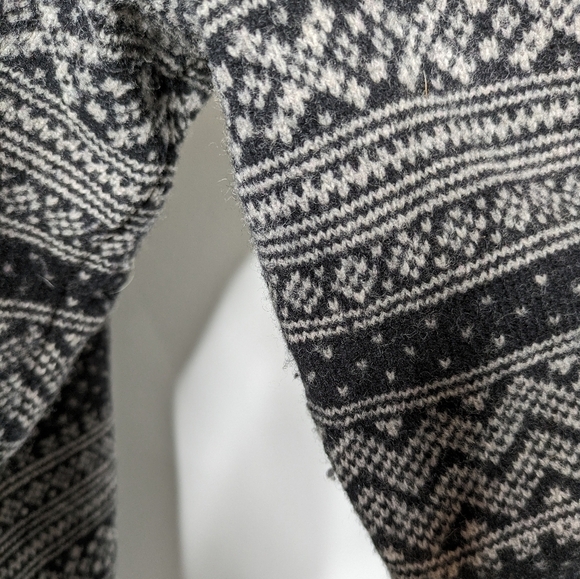 Express grey white 100% lambs wool long sleeve sweater XL - Picture 3 of 9
